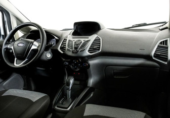 Подержанный автомобиль Ford EcoSport 2015 года (5 фото)