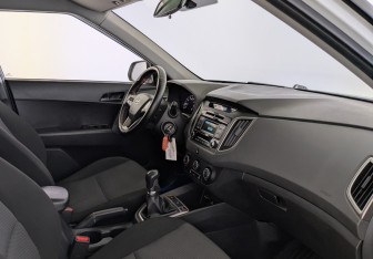 Подержанный автомобиль Hyundai Creta 2018 года (13 фото)