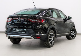 Подержанный автомобиль Renault Arkana 2019 года (5 фото)