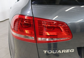 Подержанный автомобиль Volkswagen Touareg 2013 года (26 фото)
