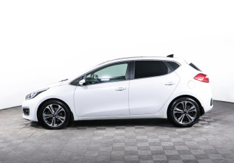 Подержанный автомобиль Kia Ceed Hatchback 2018 года (3 фото)