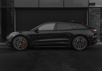 Подержанный автомобиль Zeekr 001 2023 года (8 фото)