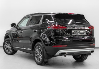 Подержанный автомобиль Geely Atlas Pro 2024 года (7 фото)