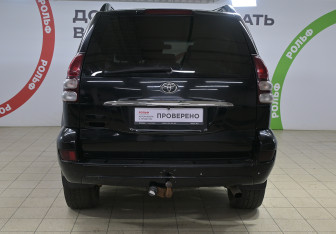 Подержанный автомобиль Toyota Land Cruiser Prado 2007 года (5 фото)