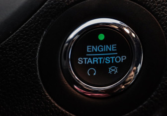 Подержанный автомобиль Ford Explorer 2019 года (12 фото)