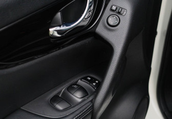 Подержанный автомобиль Nissan X-Trail 2021 года (17 фото)