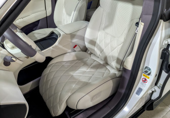 Подержанный автомобиль Avatr 11 2024 года (19 фото)