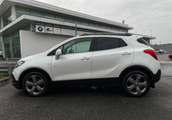 Подержанный автомобиль Opel Mokka 2013 года (8 фото)