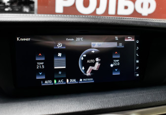 Подержанный автомобиль Lexus GS 2018 года (20 фото)