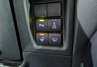Подержанный автомобиль Toyota Land Cruiser Prado 2018 года (27 фото)