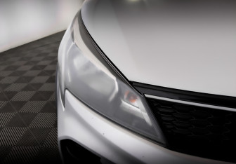 Подержанный автомобиль Kia Rio Hatchback 2021 года (17 фото)