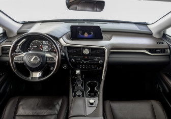 Подержанный автомобиль Lexus RX 2019 года (14 фото)