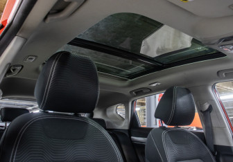 Подержанный автомобиль Geely Coolray 2020 года (17 фото)