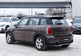 Подержанный автомобиль MINI Countryman 2011 года (7 фото)