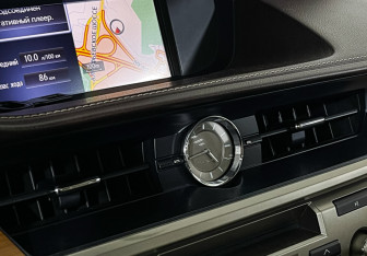 Подержанный автомобиль Lexus ES 2015 года (22 фото)