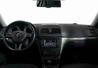 Подержанный автомобиль Skoda Yeti 2014 года (6 фото)
