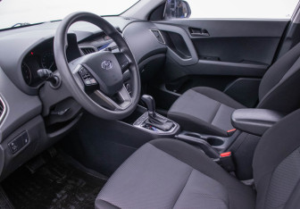 Подержанный автомобиль Hyundai Creta 2020 года (10 фото)