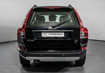 Подержанный автомобиль Volvo XC90 2006 года (6 фото)