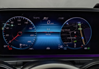 Подержанный автомобиль Mercedes-Benz GLE 2021 года (16 фото)