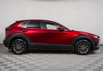 Подержанный автомобиль Mazda CX-30 2021 года (4 фото)