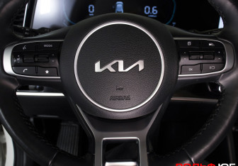 Подержанный автомобиль Kia Sportage 2023 года (22 фото)