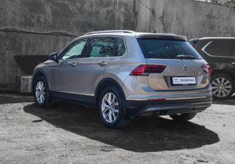 Подержанный автомобиль Volkswagen Tiguan 2018 года (6 фото)