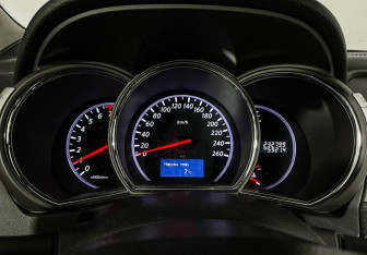 Подержанный автомобиль Nissan Murano Suv 2012 года (11 фото)