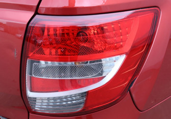 Подержанный автомобиль LADA (ВАЗ) Granta Sedan 2012 года (18 фото)