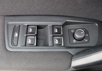 Подержанный автомобиль Volkswagen Tiguan 2018 года (11 фото)