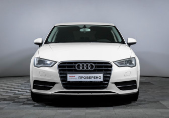 Подержанный автомобиль Audi A3 Hatchback 2013 года (2 фото)