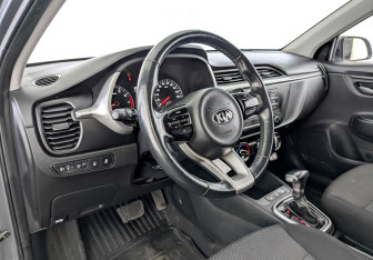 Подержанный автомобиль Kia Rio Hatchback 2021 года (16 фото)