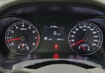Подержанный автомобиль Kia Cerato Sedan 2019 года (16 фото)