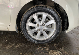 Подержанный автомобиль Kia Picanto 2011 года (15 фото)