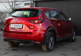 Подержанный автомобиль Mazda CX-5 2017 года (4 фото)