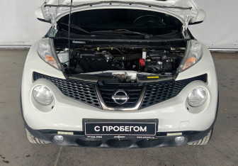 Подержанный автомобиль Nissan Juke 2014 года (18 фото)