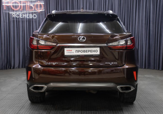 Подержанный автомобиль Lexus RX 2018 года (6 фото)