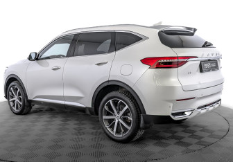 Подержанный автомобиль Haval F7 2021 года (7 фото)