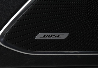 Подержанный автомобиль Hongqi HS5 2023 года (17 фото)