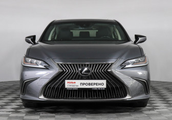 Подержанный автомобиль Lexus ES 2019 года (2 фото)