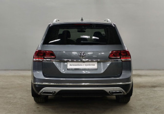 Подержанный автомобиль Volkswagen Teramont 2019 года (6 фото)