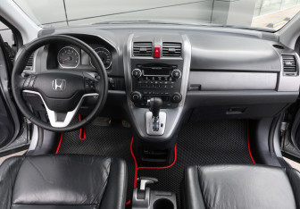Подержанный автомобиль Honda CR-V 2008 года (14 фото)