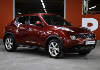 Подержанный автомобиль Nissan Juke 2012 года (3 фото)