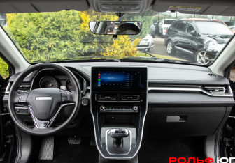 Подержанный автомобиль Haval M6 2023 года (10 фото)
