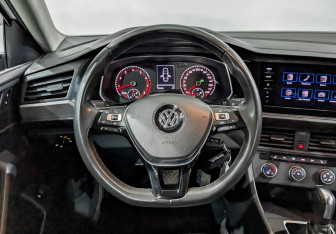 Подержанный автомобиль Volkswagen Jetta Sedan 2020 года (21 фото)