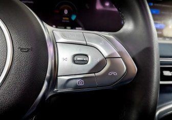 Подержанный автомобиль Voyah Free 2023 года (30 фото)