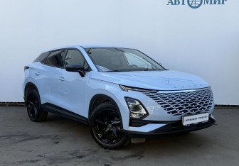 Подержанный автомобиль Omoda C5 2023 года (3 фото)