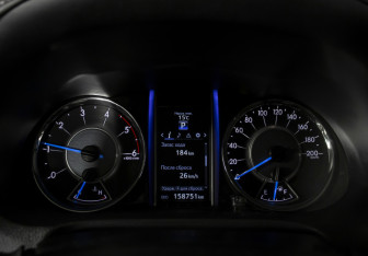 Подержанный автомобиль Toyota Fortuner 2017 года (12 фото)