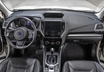 Подержанный автомобиль Subaru Forester Suv 2020 года (14 фото)