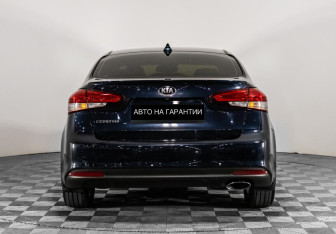 Подержанный автомобиль Kia Cerato Sedan 2018 года (4 фото)