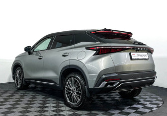 Подержанный автомобиль Omoda C5 2022 года (7 фото)